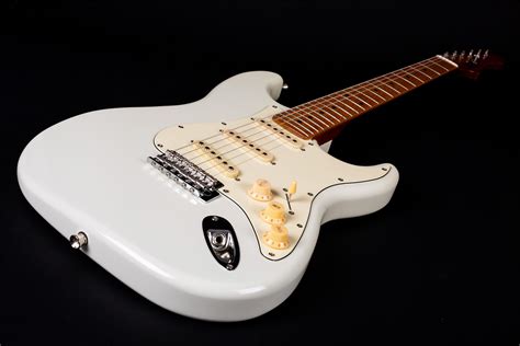 Купить ЭЛЕКТРОГИТАРА JET JS-300 OW (Stratocaster) в Минске