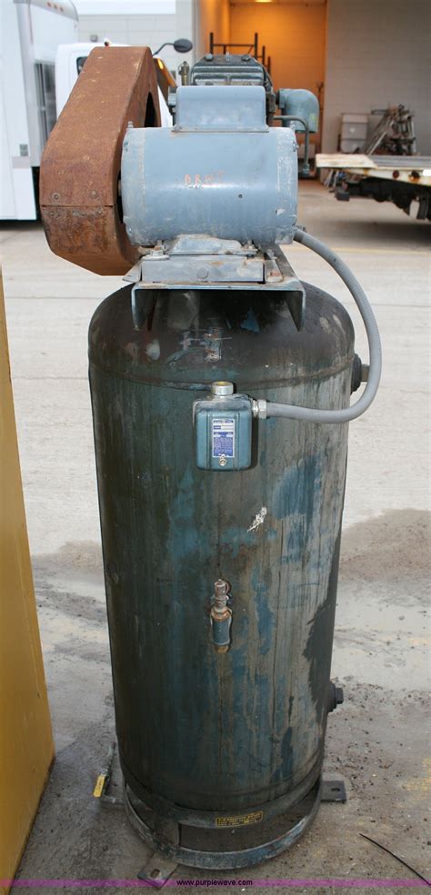 Ingersoll Rand 234 Air Compressor In Topeka Ks Item 5064 Sold