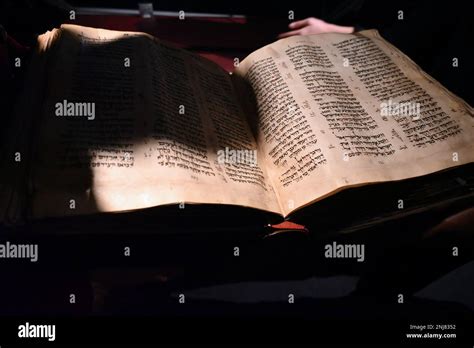 The Earliest , Most Complete Hebrew Bible Ever Discovered . A Vital ...