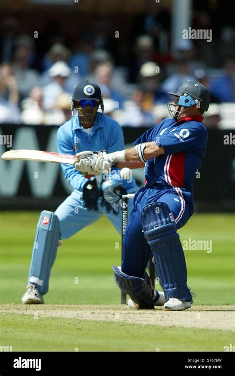 England Captain Nasser Hussain Mis Times A Sweep Shot From India S