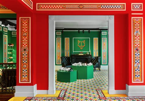 NAKED WOLFE Novo Design