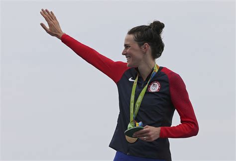 Triatlón-Jorgensen gana en España en su regreso y apunta a París 2024