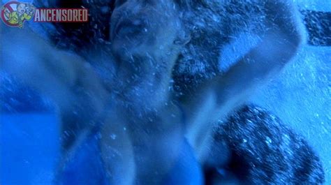 Naked Jennifer Love Hewitt In The Tuxedo