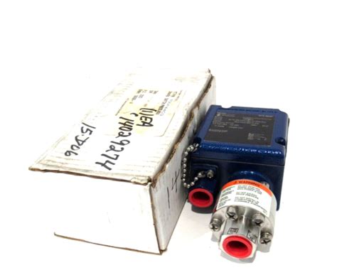 NEW ITT NEO DYN 100P44C3 PRESSURE SWITCH SB Industrial Supply Inc