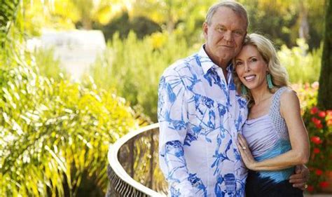 Glen Campbell in Alzheimers home as wife and children battle for