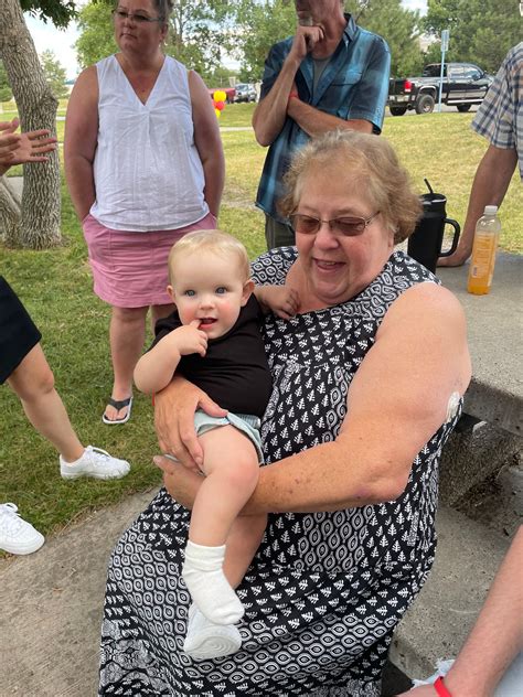 Dena Daniel's Memorial Wall | Dahl Funeral Chapel