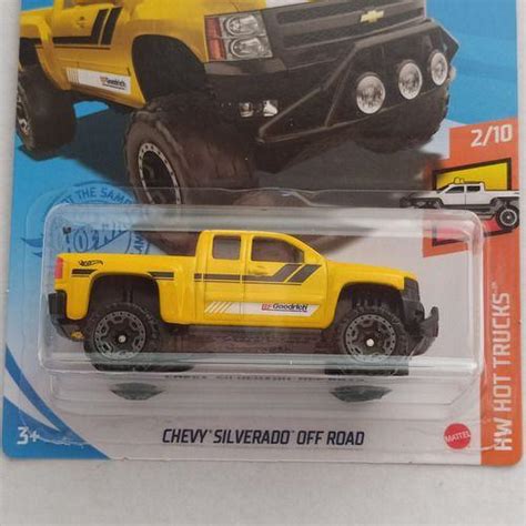 Hot Wheels Chevy Silverado Off Road Gtc Carrinho De Brinquedo