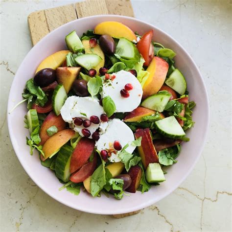 Ziegenkäse Salat mit Nektarinen Kochhochgenuss