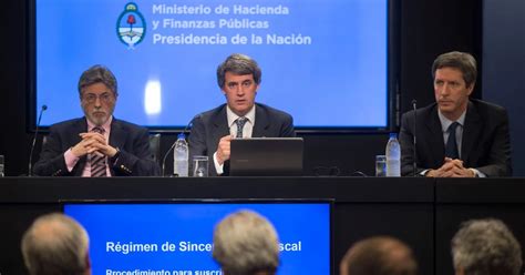 Prat Gay Si la Justicia suspende la corrección de tarifas vamos a tener que recortar obras