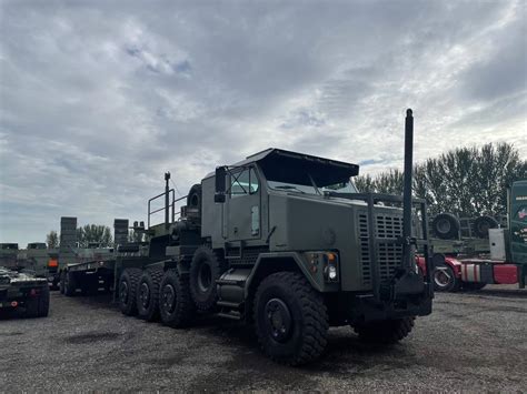 Будут перевозить Abrams: волонтеры показали самые мощные тягачи в мире ...