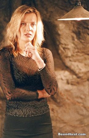 Kiss Of Thescoprion Lesbian Slap Domination Pics Xhamster