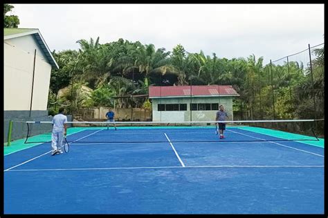 Pegawai Pengadilan Agama Pangkalan Kerinci Giatkan Latihan Tenis Untuk