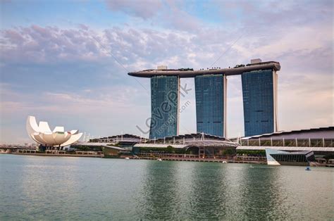 Singapore Overview Of Marina Bay With Marina Bay Sands On October 30 ...