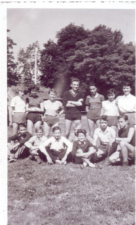 Photo de classe 4 éme de 1953 Lycée Gay Lussac Copains d avant