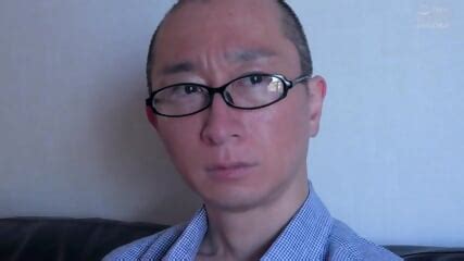 Real Japanese Strangers Play Kissing Game That Leads To Awkward Sex