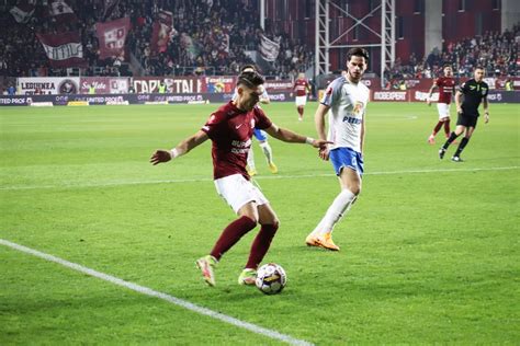 Cele Mai Frumoase Fotografii De La Derby Ul Rapid Farul Tensiune Pe