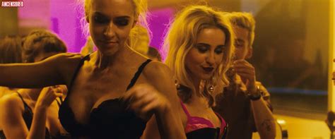 Kim Riedle nude pics página 1