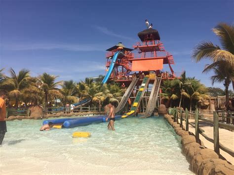 Hot Beach ou Laranjais qual o melhor parque aquático de Olímpia