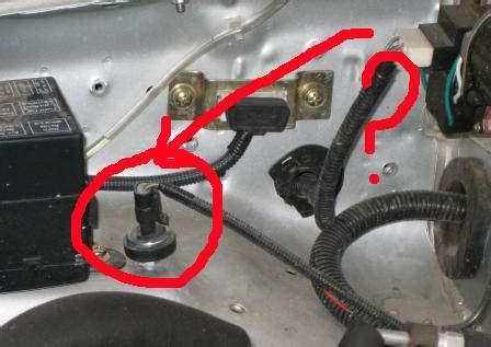 Где находится датчик неровной дороги Шевроле Лачетти: фото