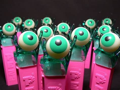 Mighty Lists: 10 unusual pez dispensers