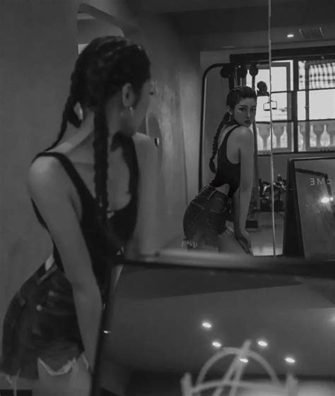 Cặp đôi hot nhất TikTok xứ Trung trai body vạn người mê gái chuẩn kiểu hotgirl