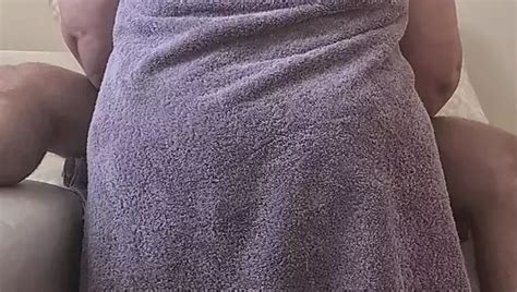 Gran culo gordo de abuela bbw Ella tiene años y me deja jugar con