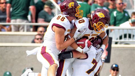 Northern Illinois Huskies Vs Central Michigan Chippewas Football Recap