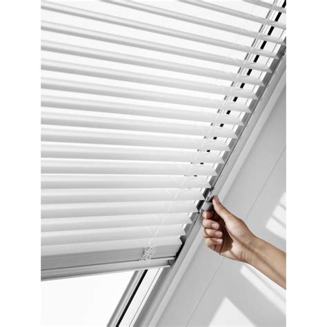 Velux Store V Nitien Fen Tre De Toit Velux Pal Ck S Blanc