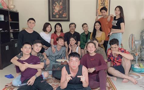 B O H N V Nh I Con Khoe Nh Ch P V I B N C Ng L P D N Hot Girl To N C C Ph M L N T C