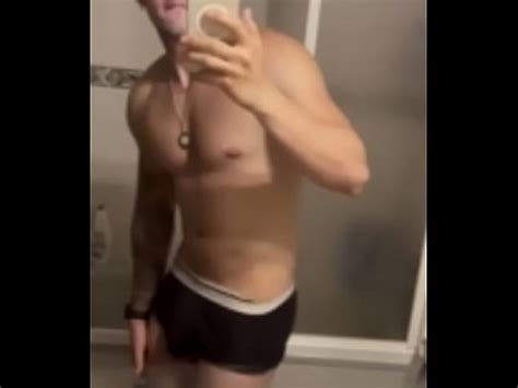 Solo en el baño XVIDEOS