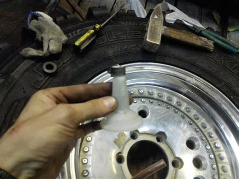 Как бортировать колесо своими руками?