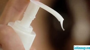 Masajista Tatuada Lame A Su Cliente XVIDEOS