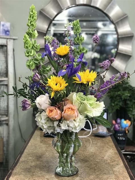Welcome Summer Bouquet in Santa Maria, CA | Flower Carriage By Ms. Cardel