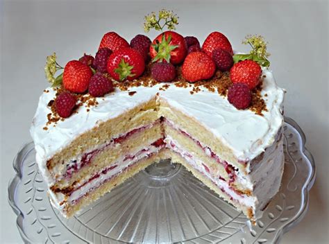 Naked Cake Dort Nah S Mascarpone A Jahodami Recipe Mini Cakes Baking Recipes Cake Recepies
