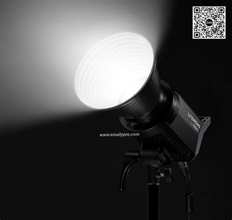 GODOX LITEMONS LA 150D LED VIDEO LIGHT