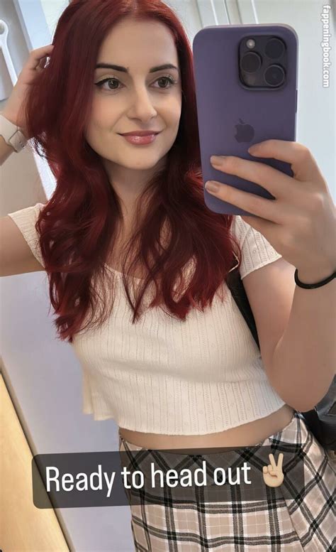 AnnieFuchsia Anniefuchsia Nude OnlyFans Leaks The Fappening Photo FappeningBook