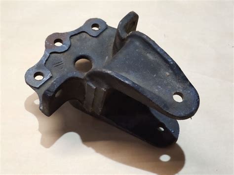 1302902447 Кронштейн передней рессоры ЗиЛ-130 (задний) - купить с ...