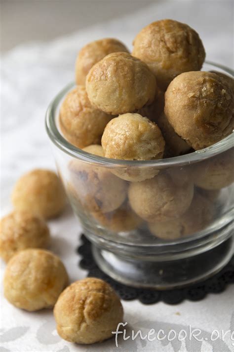 Маленькие нежные печеньки с ананасовой начинкой