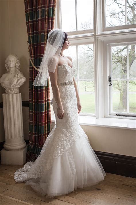 Vale royal abbey in whitegate cheshire wedding photographer - jess