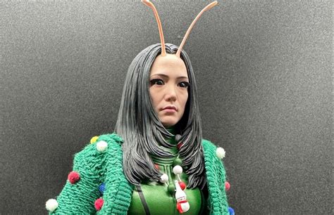 Toy Review Hot Toys Mantis Sixth Scale Figure