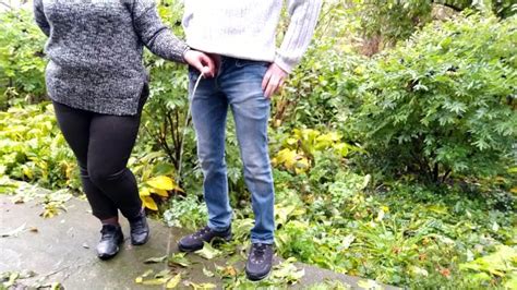 MILF Bien Roulée Avec un Cul Magnifique Tient Ma Bite Pornhub