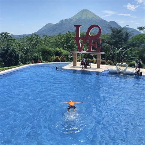 Hotel Di Trawas Dengan Panorama Epik