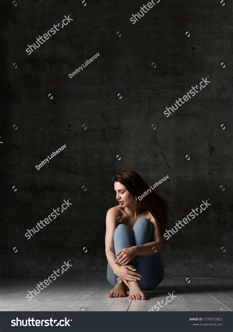 Sexy Sensual Beautiful Woman Posing Naked Stock Photo Edit Now 1370912852