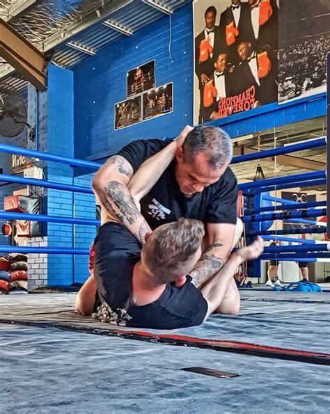 "Mastering the Ground Game: Pushing Limits with MMA Grappling Training …