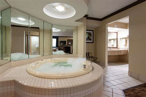 $76 Pennsylvania Hotels with Hot Tub in Room: Private & Jetted Hot Tubs …