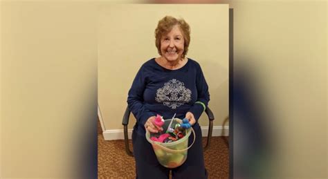 'Heart-wrenching': Grandmother's ashes taken from porch in Tennessee