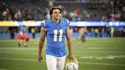'I'll kick for you': Chargers kicker campaigns for Pro Bowl with parody lawyer ad