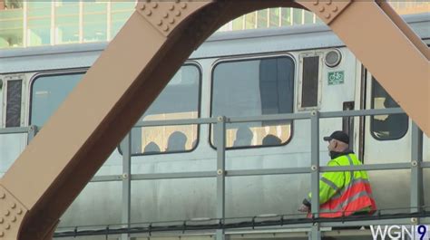 'I've never had to walk the train tracks': Brown Line train evacuated due to power outage