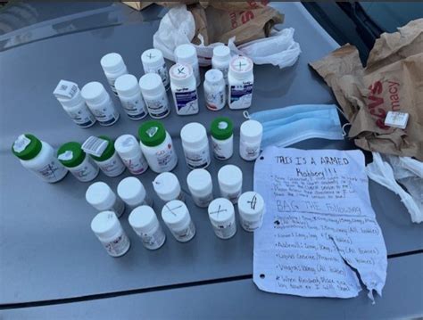'I don't want to hurt you': Florida man uses extensive note to rob CVS pharmacy of drugs