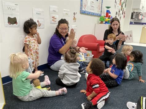 'It's amazing': Chicago day care focuses on teaching sign language